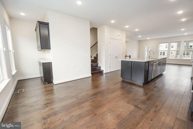 2056 ALDER LN, Dumfries, VA 22026