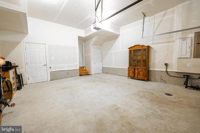 2056 ALDER LN, Dumfries, VA 22026