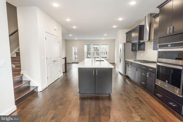 2056 ALDER LN, Dumfries, VA 22026