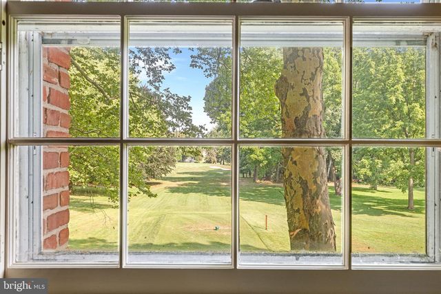 1297 OLD EAGLE SCHOOL RD, Wayne, PA 19087