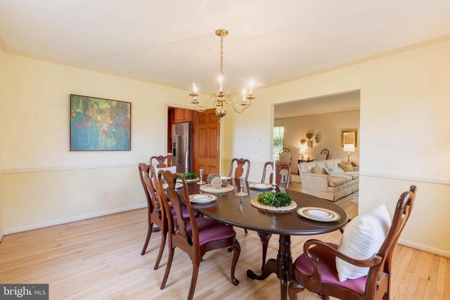 1297 OLD EAGLE SCHOOL RD, Wayne, PA 19087