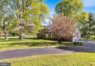 1297 OLD EAGLE SCHOOL RD, Wayne, PA 19087