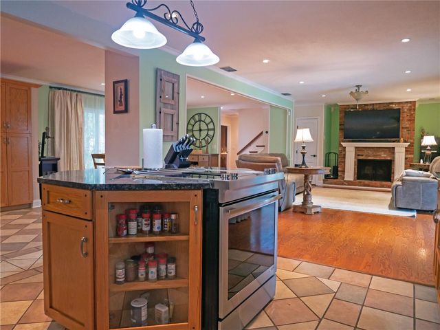 615 VALLE VISTA DRIVE, Brandon, FL 33511