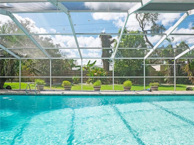 615 VALLE VISTA DRIVE, Brandon, FL 33511