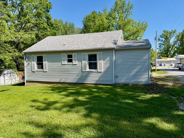 7 Lost Ranch Road, Murphysboro, IL 62966