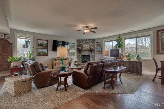 12309 S Carriage Hill Way, Nampa, ID 83686