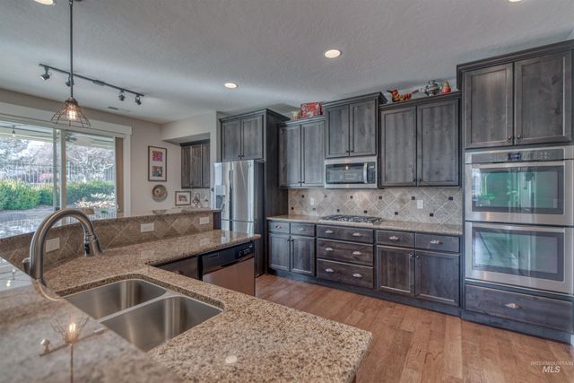 12309 S Carriage Hill Way, Nampa, ID 83686