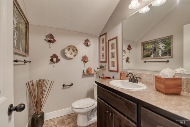 12309 S Carriage Hill Way, Nampa, ID 83686