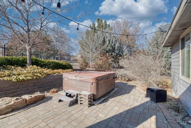 12309 S Carriage Hill Way, Nampa, ID 83686