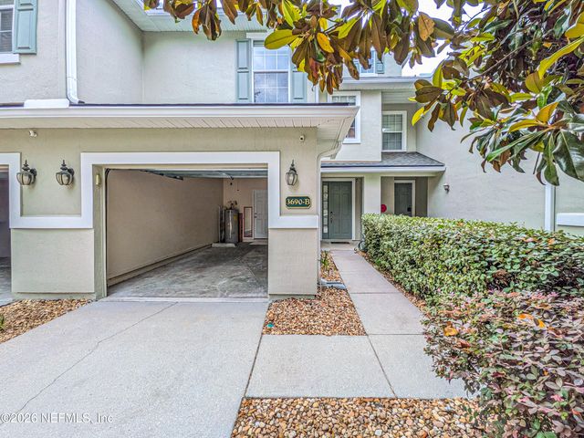 3690 CRESWICK Circle B, Orange Park, FL 32065