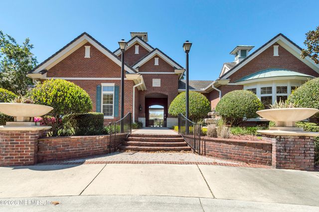 3690 CRESWICK Circle B, Orange Park, FL 32065