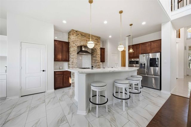 2526 Crystal Shore Drive, Rosharon, TX 77583