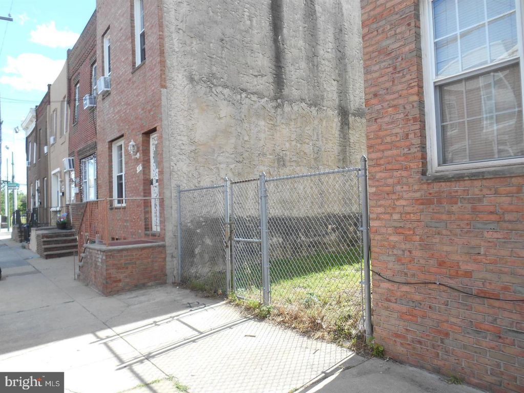 1536 S 29TH ST, PHILADELPHIA, PA 19146 — photo 2