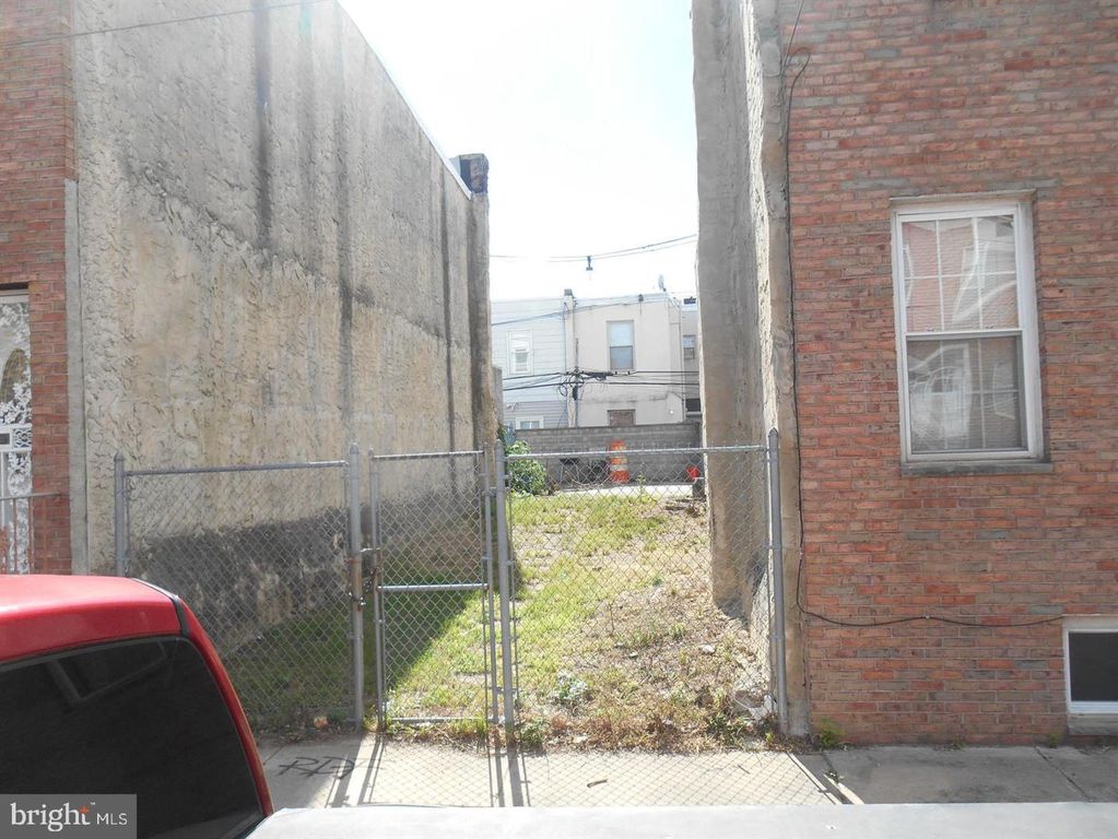 1536 S 29TH ST, PHILADELPHIA, PA 19146 — photo 4