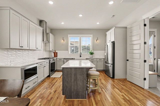 3321 Mission Olive Place, New Hill, NC 27562