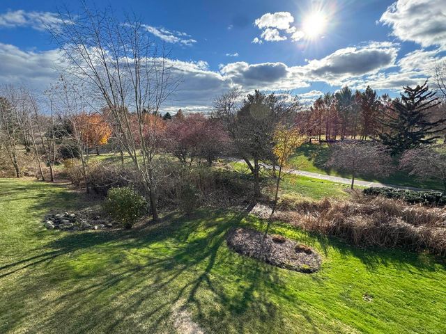 21262 Lilac Lane, Clinton Twp, MI 48036