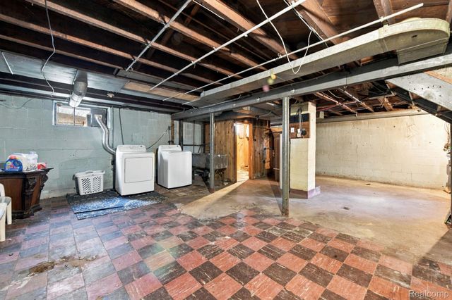 15492 Indiana Street, Detroit, MI 48238