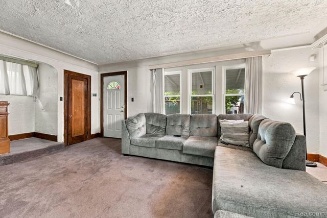 15492 Indiana Street, Detroit, MI 48238