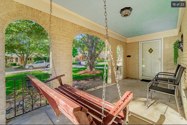 915 Stewart, Dallas, TX 75208