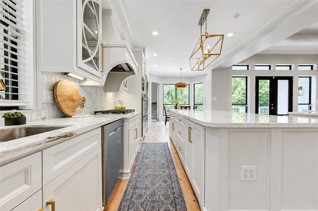 806 Herdsman Drive, Houston, TX 77079