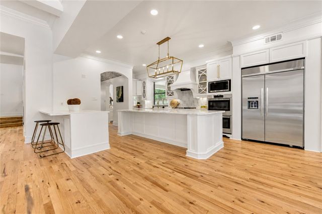 806 Herdsman Drive, Houston, TX 77079