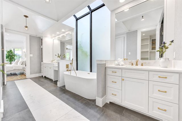 806 Herdsman Drive, Houston, TX 77079