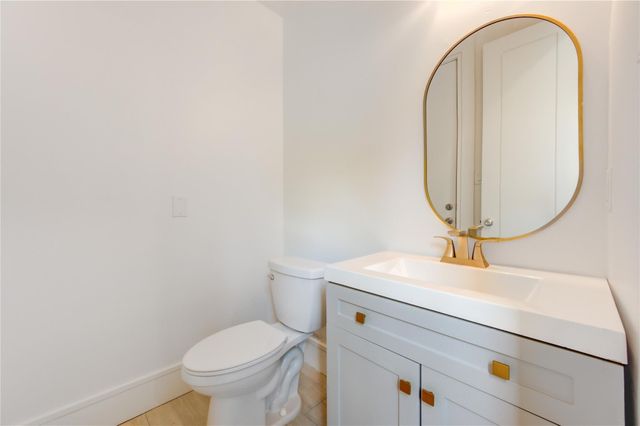 806 Herdsman Drive, Houston, TX 77079