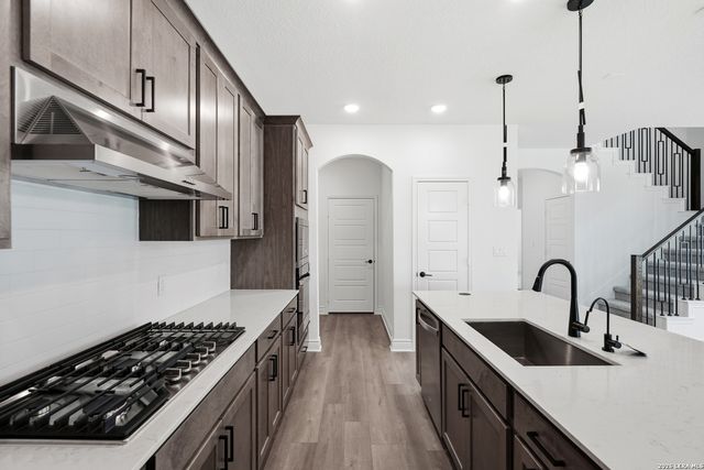 12437 Nazareth, San Antonio, TX 78253