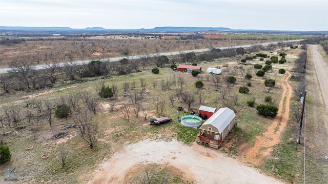 2663 Lemons Gap Road, Ovalo, TX 79541