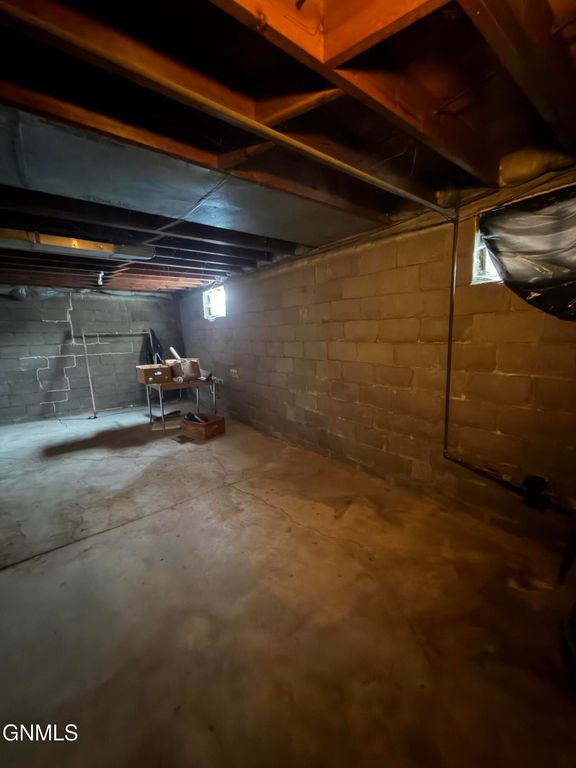 405 Main Street, Grenora, ND 58845 photo 9