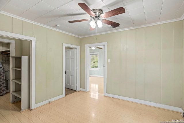 527 KINGS CT, San Antonio, TX 78212