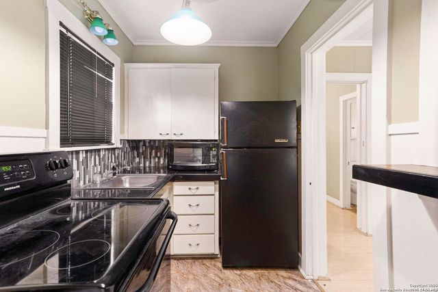 527 KINGS CT, San Antonio, TX 78212