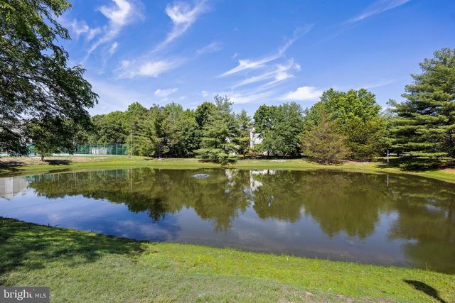 26 PROVINCETOWN DR, Marlton, NJ 08053