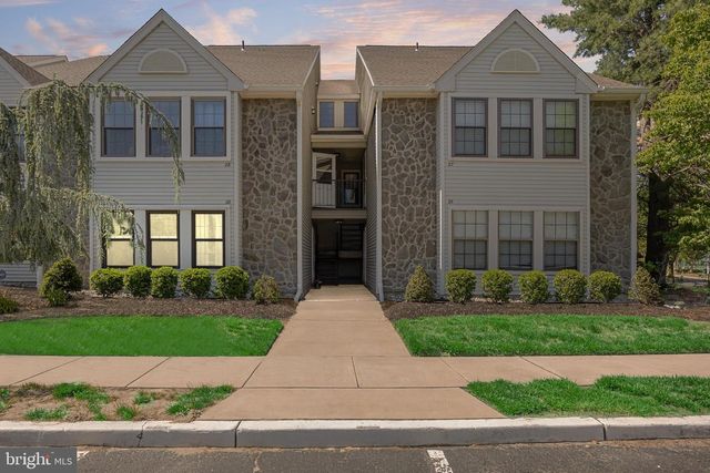 26 PROVINCETOWN DR, Marlton, NJ 08053
