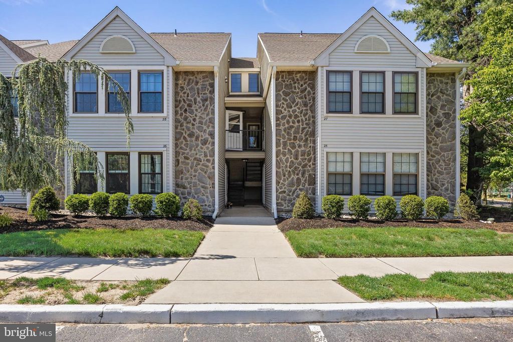 26 PROVINCETOWN DR, Marlton, NJ 08053