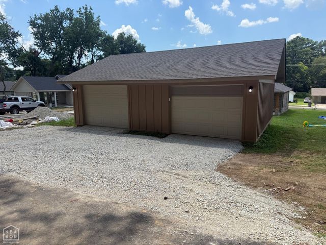 617 N 4th Street, Paragould, AR 72450