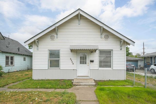 2528 E Rowan Ave, Spokane, WA 99207