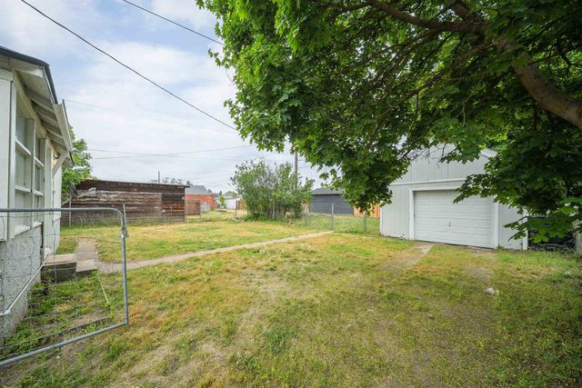2528 E Rowan Ave, Spokane, WA 99207
