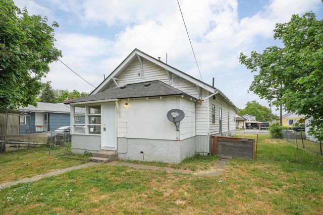 2528 E Rowan Ave, Spokane, WA 99207