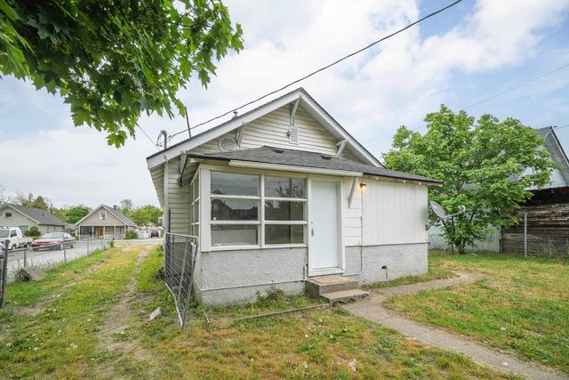 2528 E Rowan Ave, Spokane, WA 99207