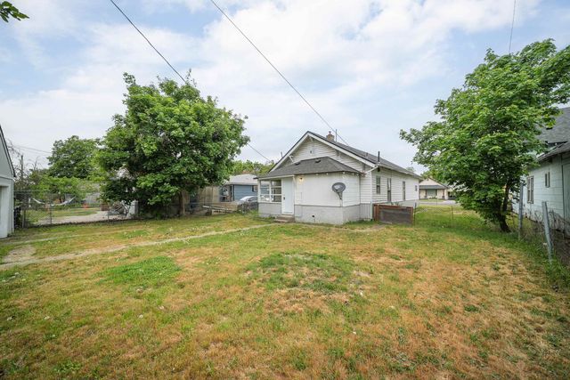 2528 E Rowan Ave, Spokane, WA 99207