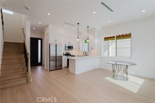 6329 Ranchito, Van Nuys (los Angeles), CA 91401
