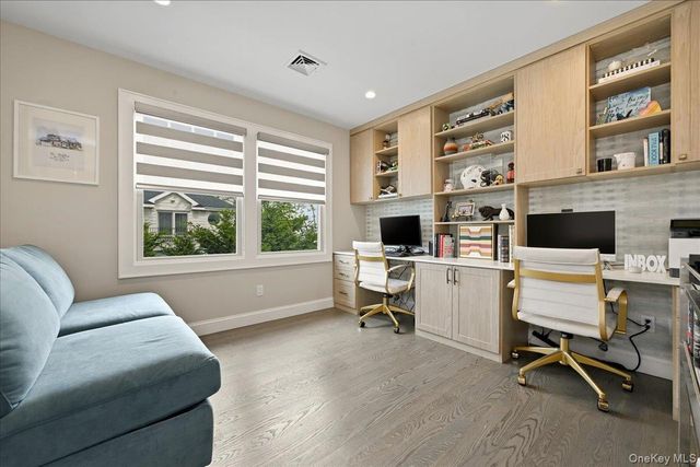 2667 Wynsum Avenue, Merrick, NY 11566