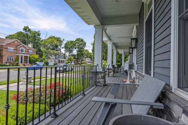 2667 Wynsum Avenue, Merrick, NY 11566