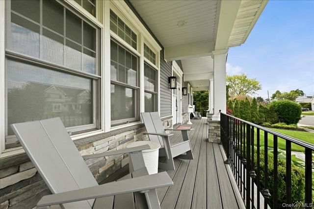 2667 Wynsum Avenue, Merrick, NY 11566