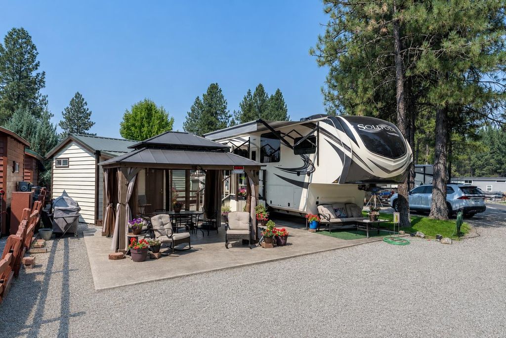 75 N Tall Pine Loop, Usk, WA 99180 photo 2
