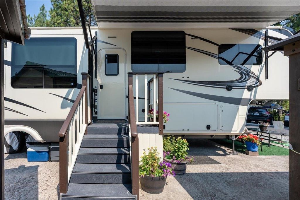75 N Tall Pine Loop, Usk, WA 99180 photo 4