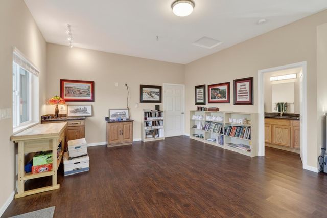 9689 Kent St, Elk Grove, CA 95624