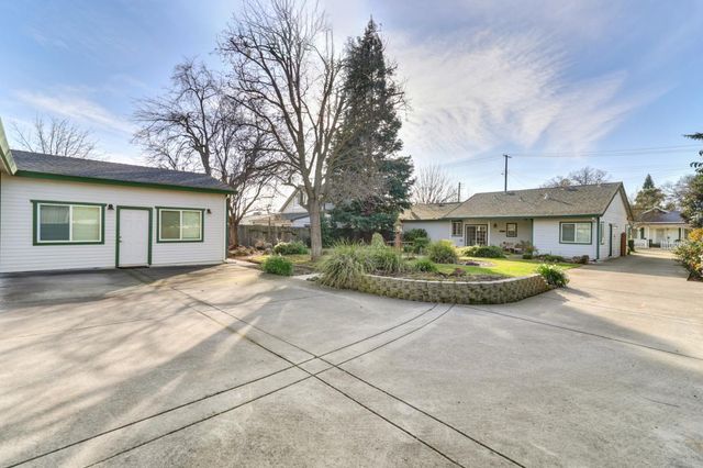 9689 Kent St, Elk Grove, CA 95624