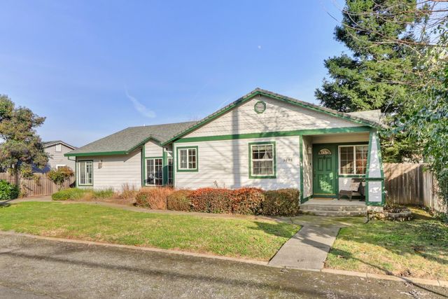 9689 Kent St, Elk Grove, CA 95624